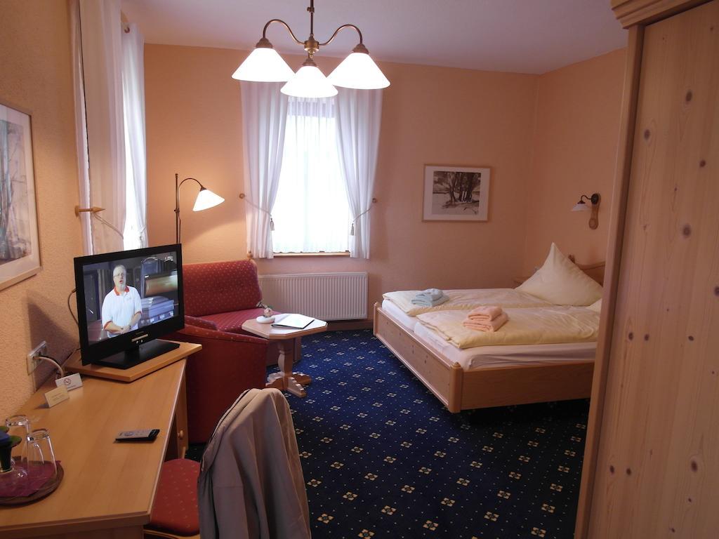 Pension Und Gaststaette "Zur Brauschaenke" Schöneck Quarto foto